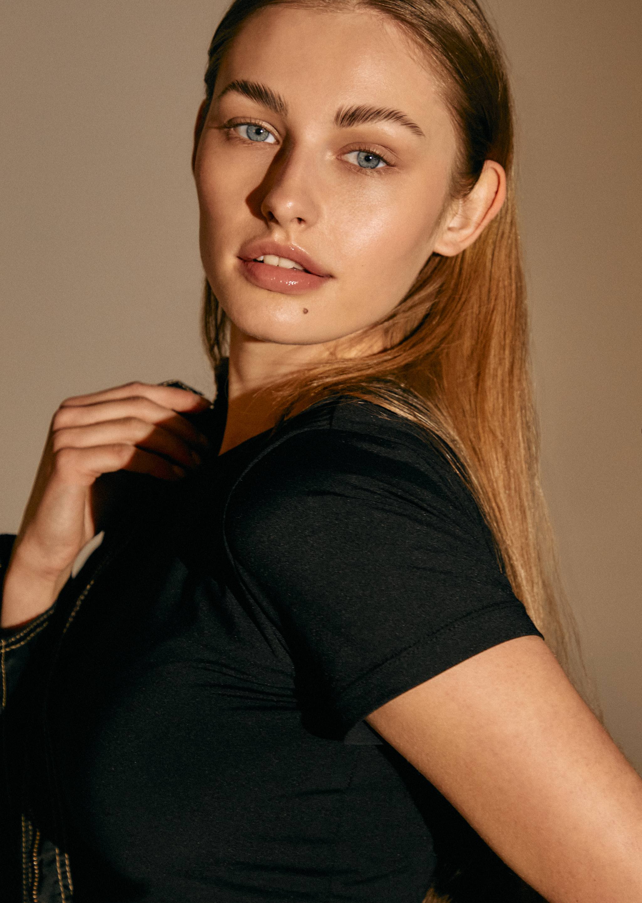 PAULA